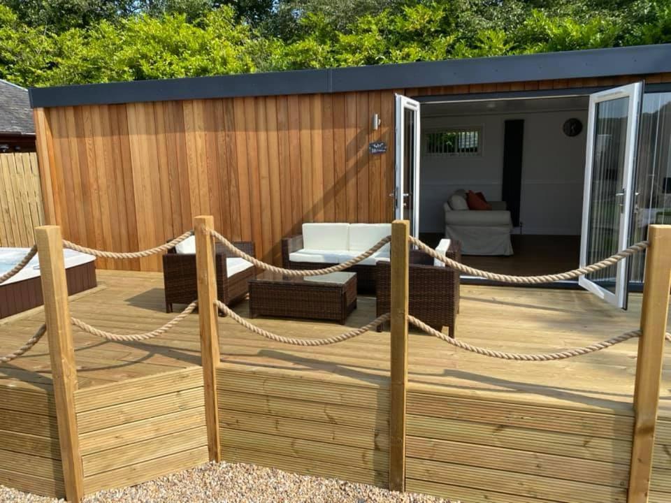And Lodge
